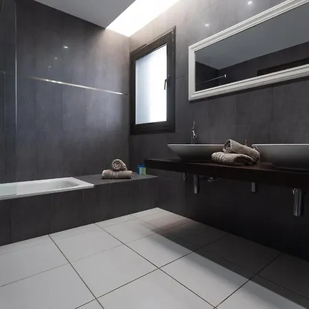 Serenity Villa *